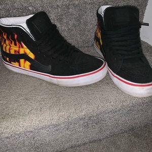 Men’s thrasher vans